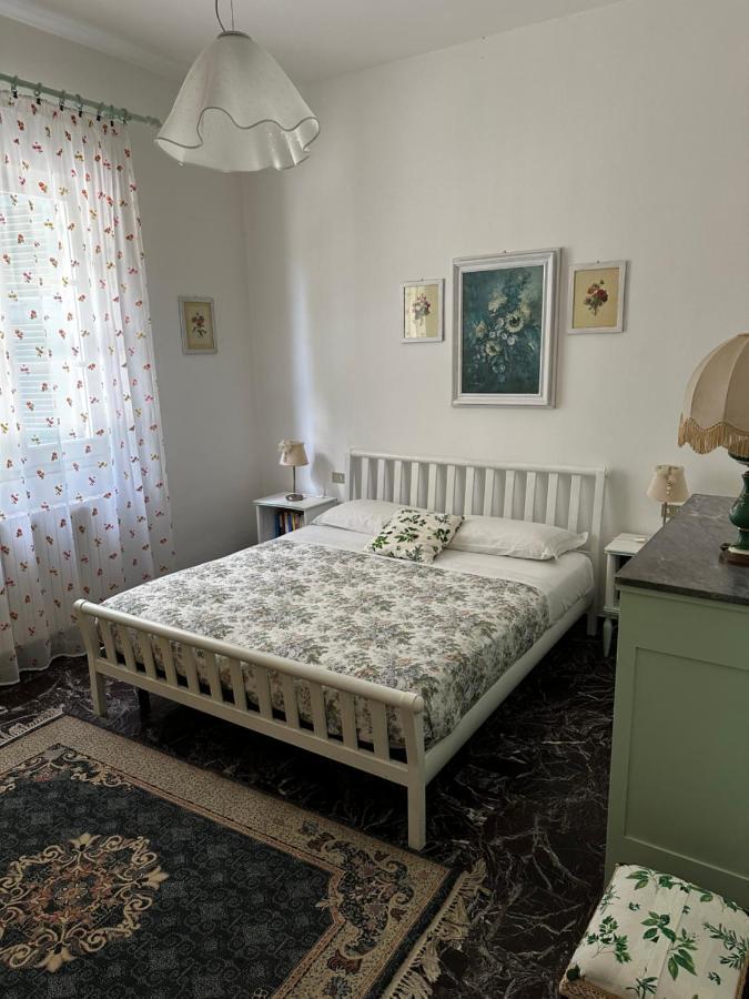 La Casa Dei Due Aranci Villa อัลบีโซลา ซูเพริโอเร ภายนอก รูปภาพ